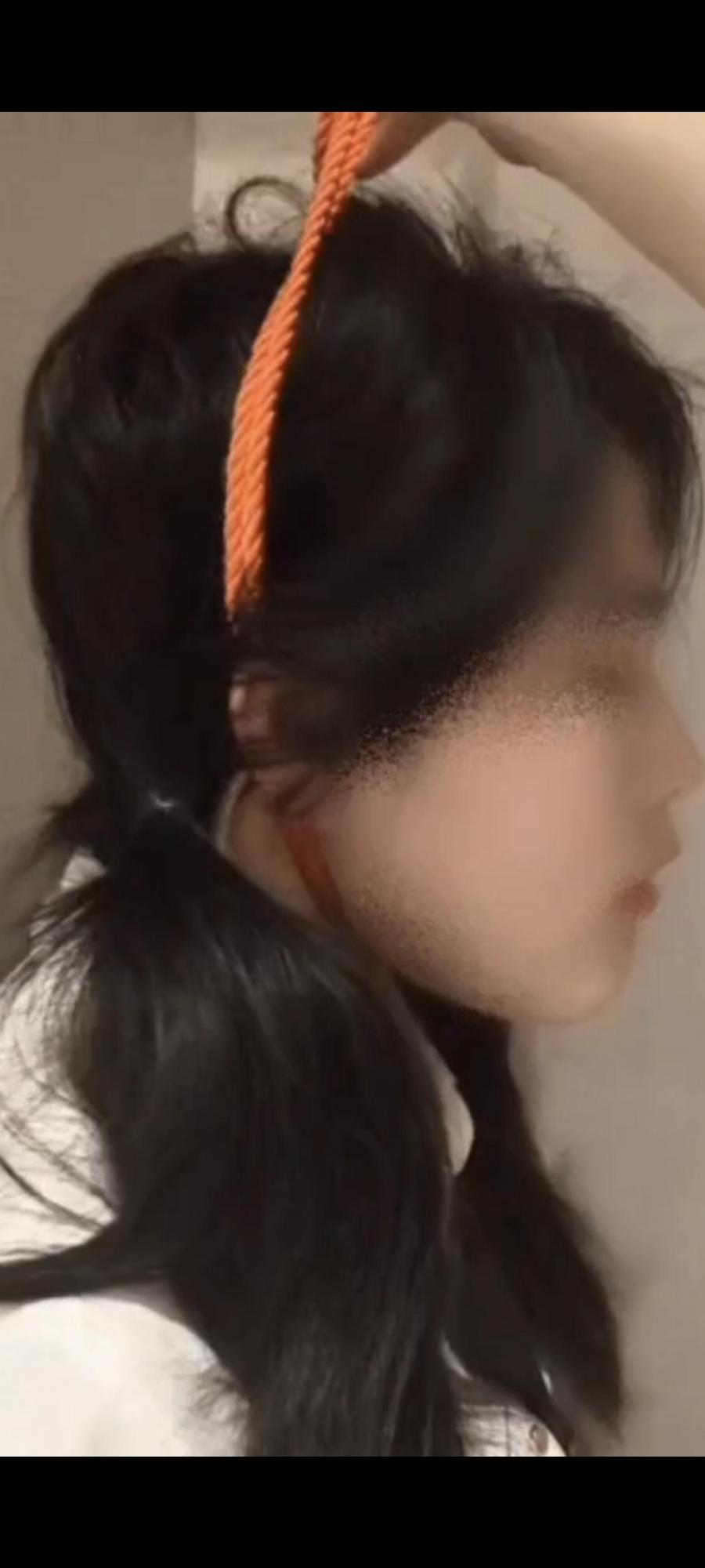制服黑丝，细绳坐吊，吊到呕吐。眼泪口水不自主就出来。痛苦感拉满-3