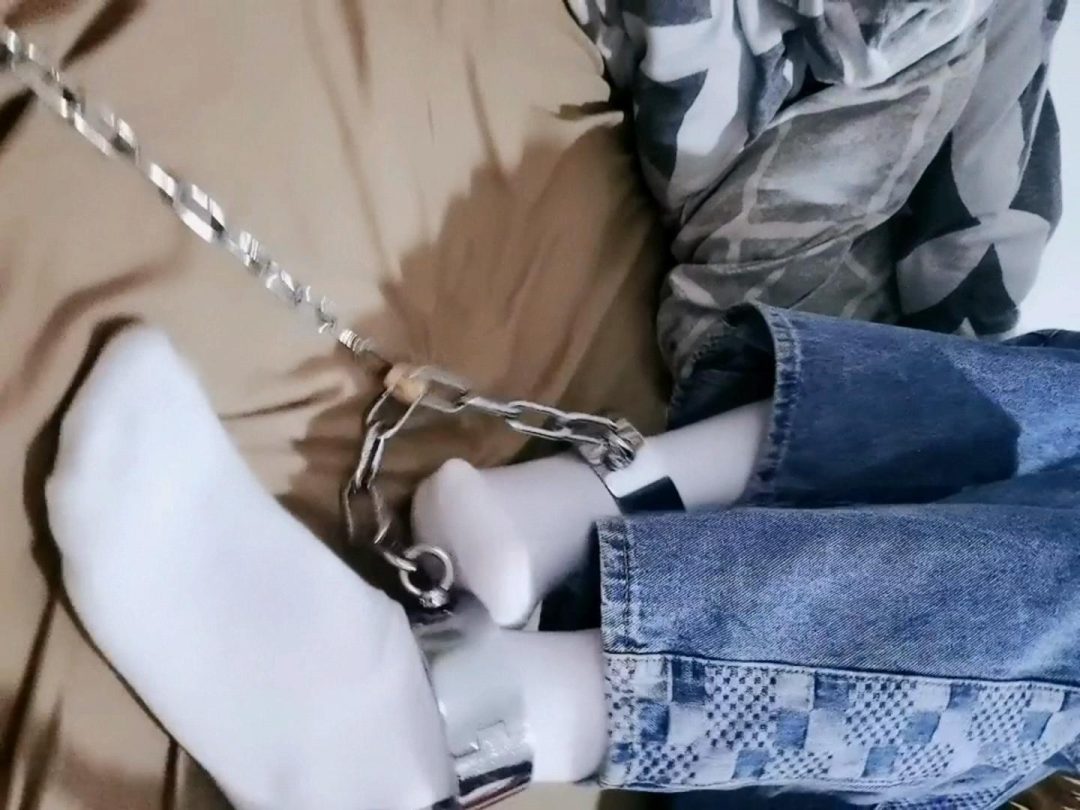 放弃吧，没有钥匙是打不开滴~-2