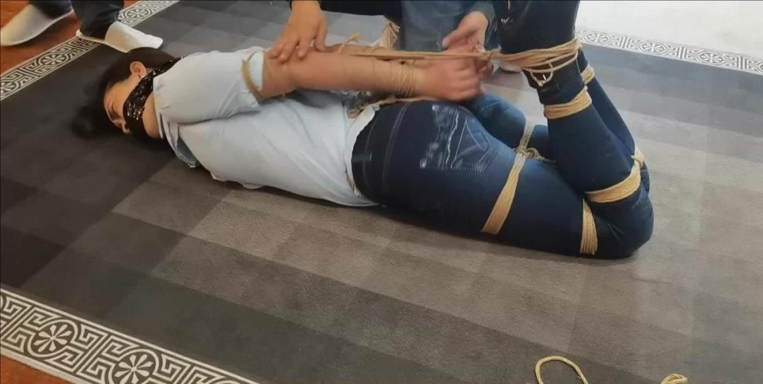 讨债不成反被绑-3 讨债不成反被绑-3