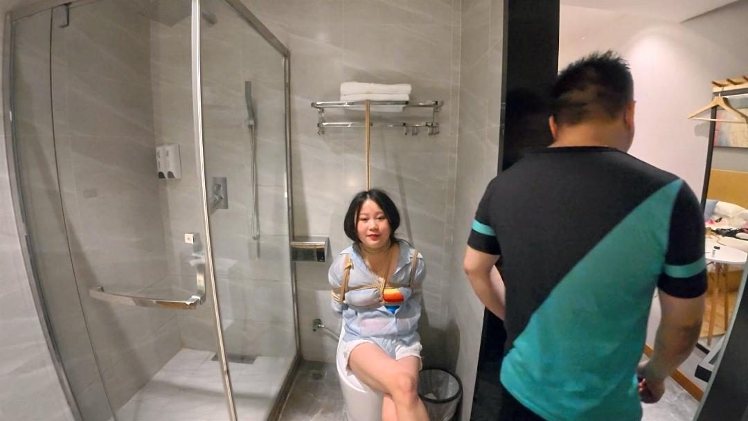 新模美娜挑战被紧缚-2