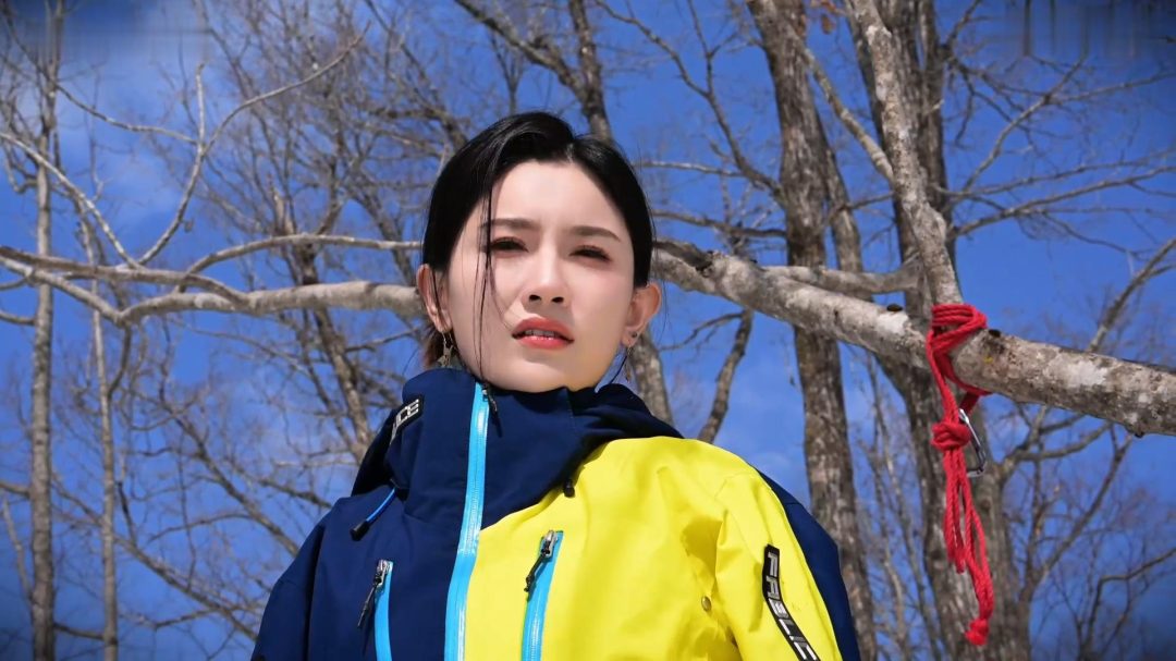 滑雪女郎的致命裸缚-2