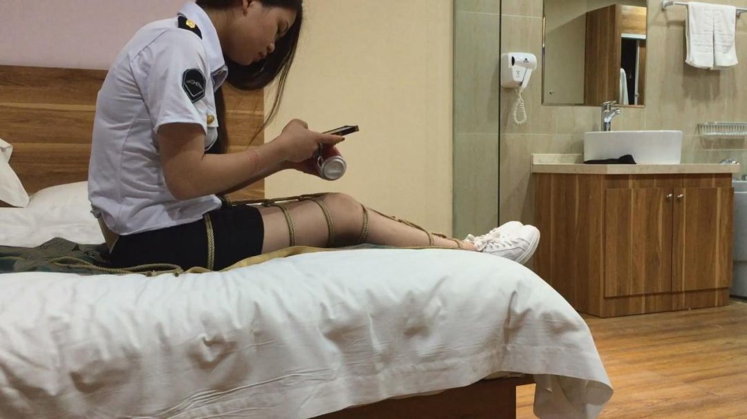 小福第一次见面 制服捆绑玩耍 嘿嘿-7