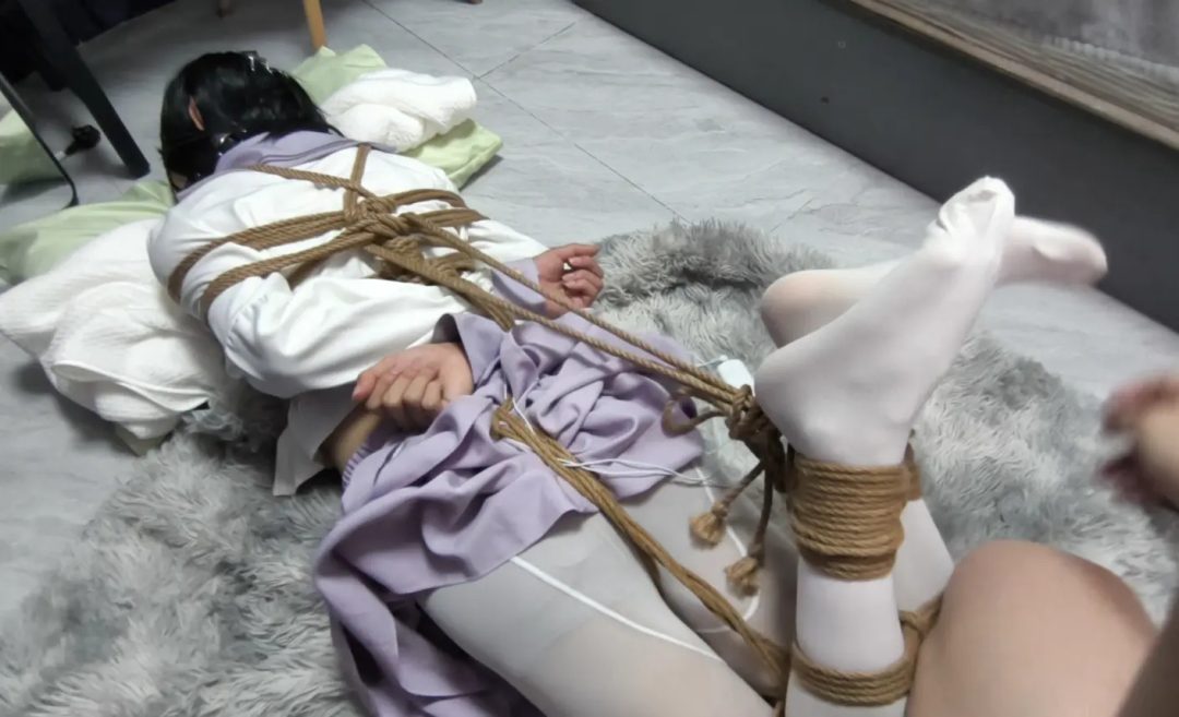 紫色蛋糕裙妹妹-3