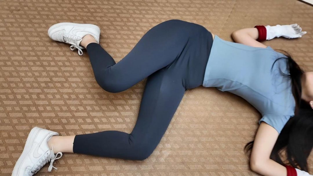 女士下班回家遭偷袭-7