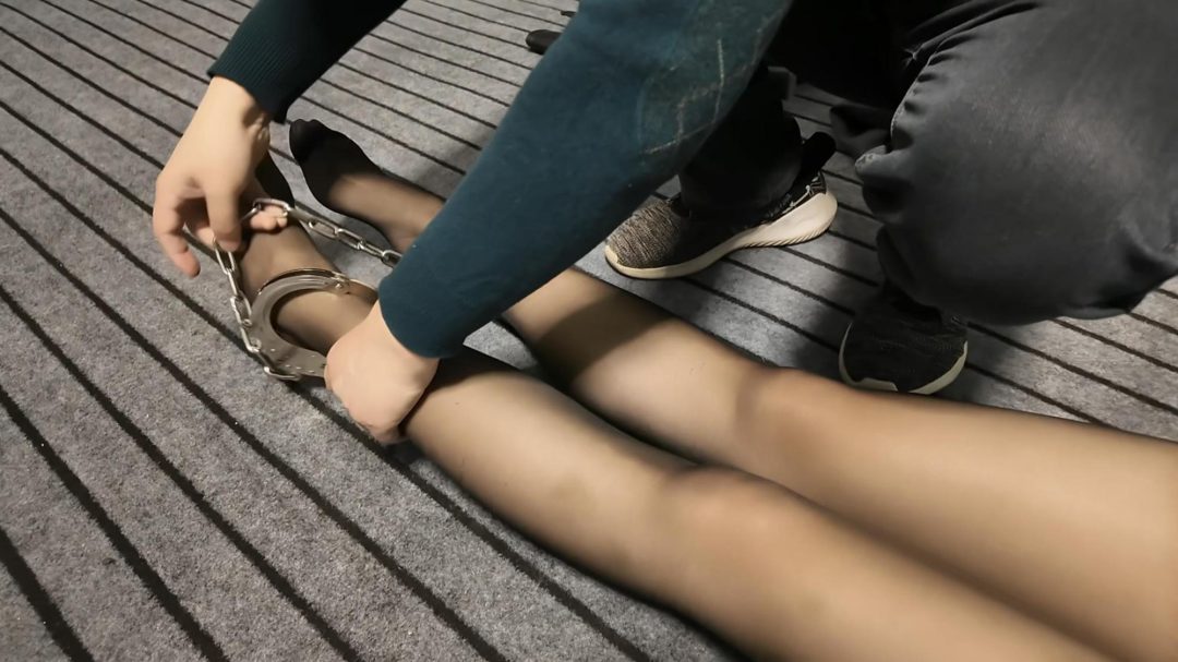 女经理车上被袭一-3