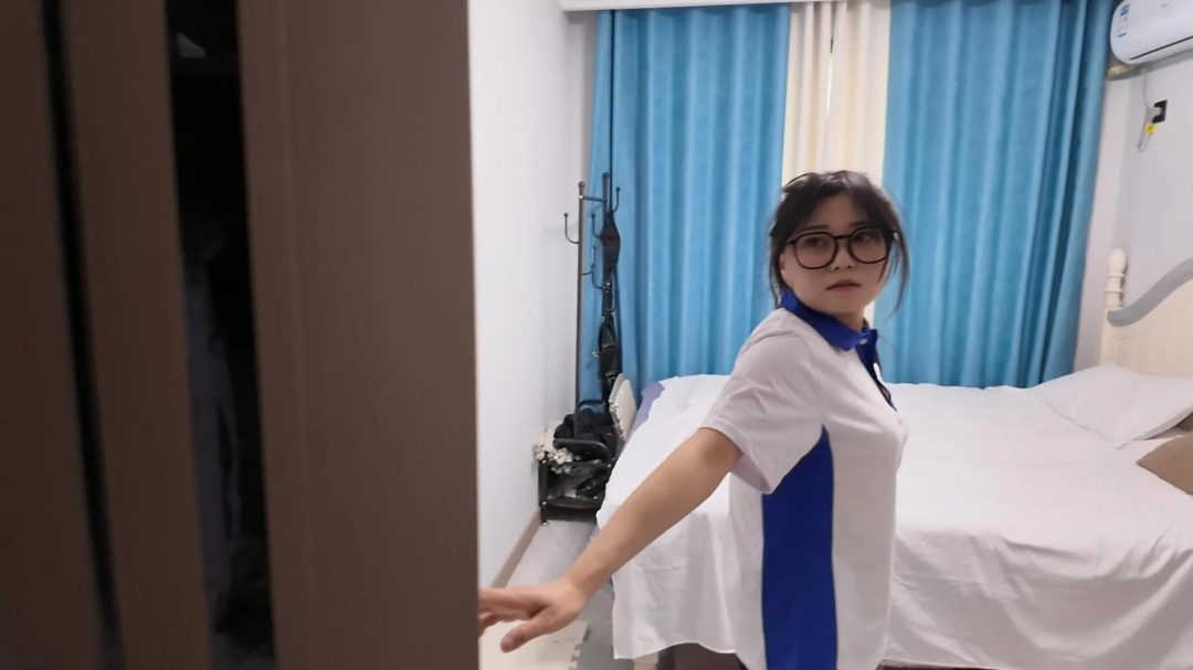小遥的故事之五花床上捆绑-1
