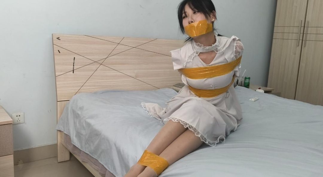 【禾一原创】（绳艺体验访谈2）被绑着堵嘴问各种问题 tk（胶带堵嘴）原味丝袜堵嘴-3