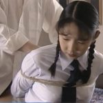 娇小学生被捆绑调教