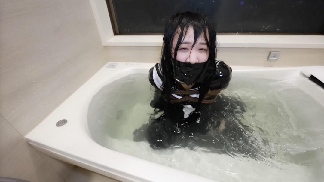 【水責め 拘束】-7
