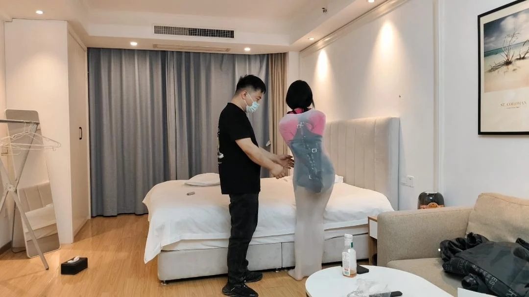 续集 女护士 体验 女囚 逃脱挑战-12