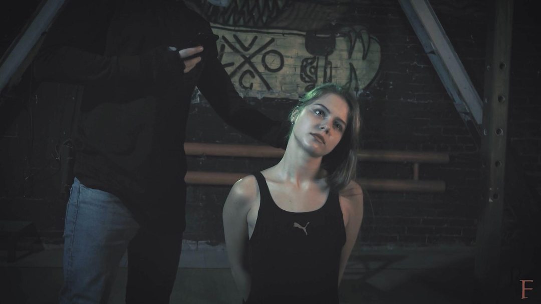 Leya is under arrest - Adventures of a captive-6 Leya is under arrest - Adventures of a captive-6
