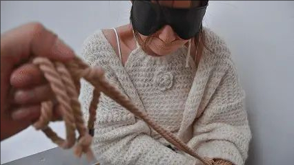 捆绑，囚禁，痛苦呻吟，玩弄抽打，无法反抗-5