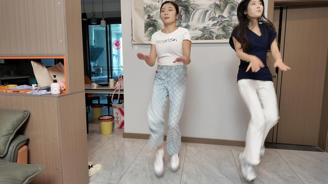 佳佳与小夏趣味比赛全集-3