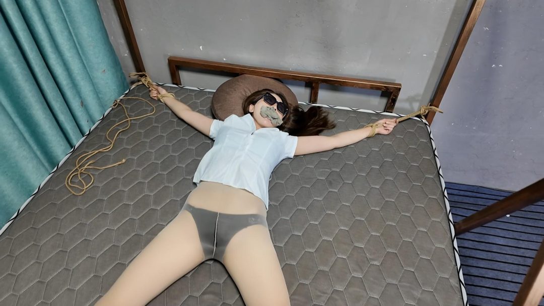 捆绑女白领-10