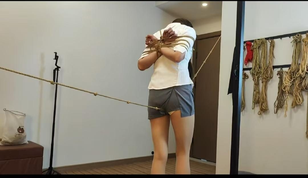 佳佳JK捆绑调教-9