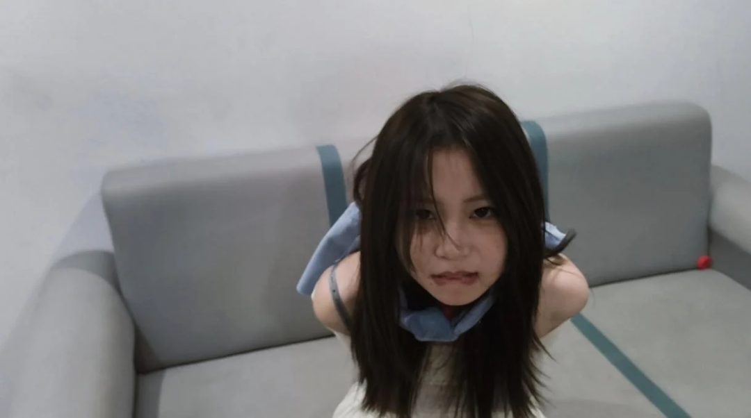 《债》 紧缚直臂清纯美女 因偿还能力不够 被债主找上门tk-2