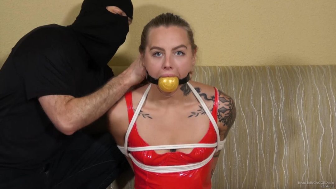 Mandy Wolf - Gabbing About Gags-6