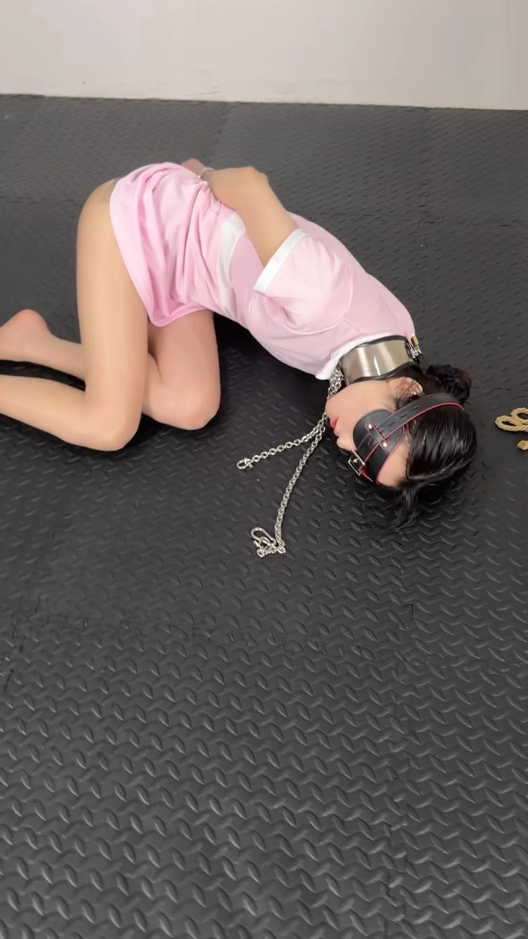 【YM出品】《好利来女M+啵啵呗后的晕厥》-1