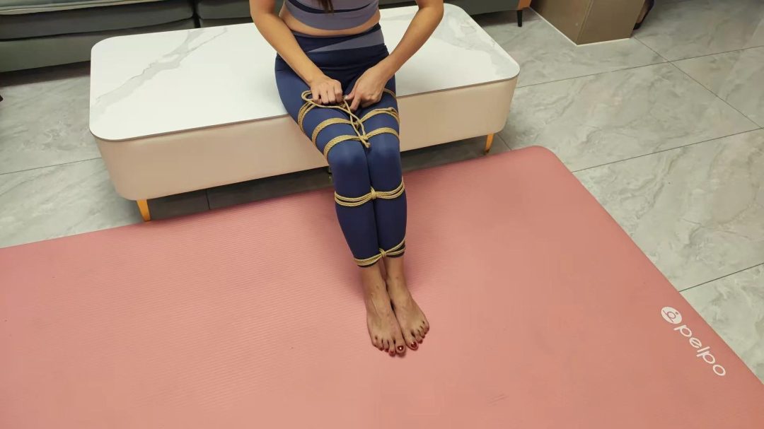 佳佳瑜伽服自缚-2