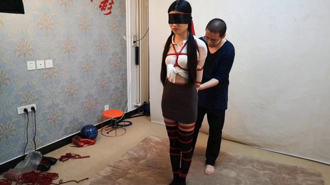 白衬衣口球 瀑布般的口水-3