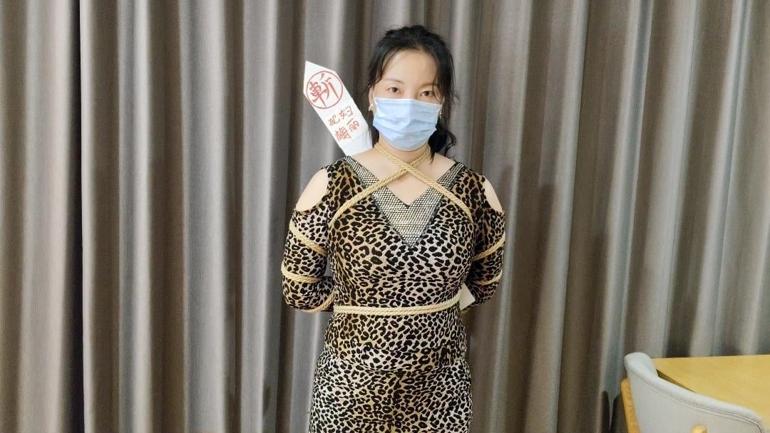 新模特梅丽被斩首示众-1
