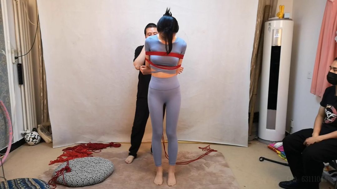 苏樱 瑜伽服训练 尝试吊绑-3
