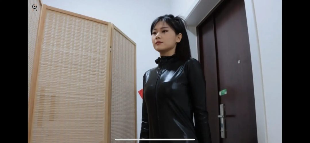 （得意客在职模特+绝版模特订制）两搜查官之间的决斗，捆绑，袜子塞嘴，足控福利-3