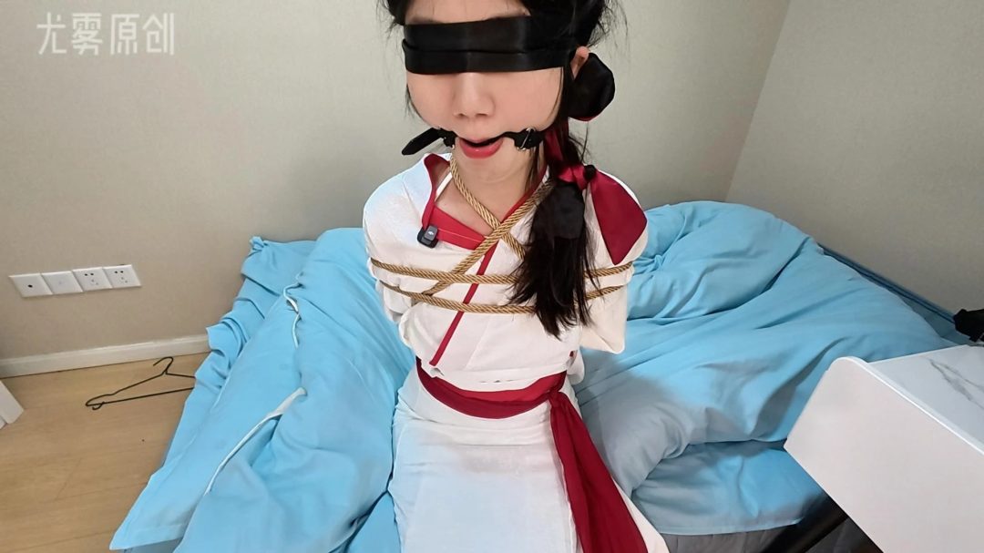 小尤被粉丝入室调教-4