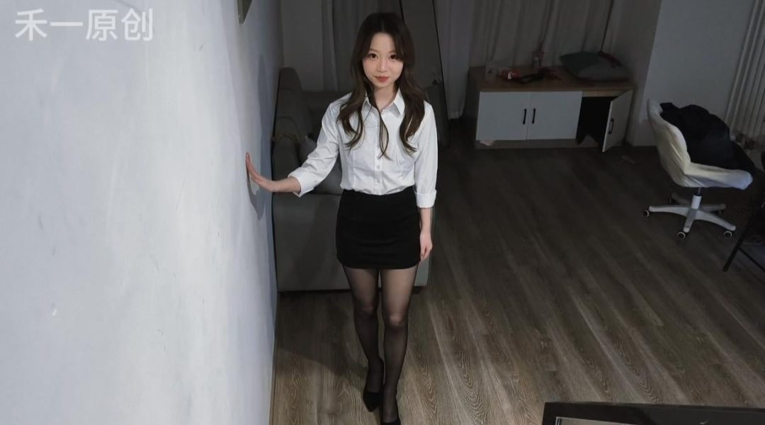 《潜入》女记着员伪装成爱好者潜入绳艺俱乐部,却被严密捆绑塞上口球,无法启动藏在牙套里的通讯器,殊不知这一切都是老板的套路,女记者最后被禁锢起来成为私奴-1 《潜入》女记着员伪装成爱好者潜入绳艺俱乐部,却被严密捆绑塞上口球,无法启动藏在牙套里的通讯器,殊不知这一切都是老板的套路,女记者最后被禁锢起来成为私奴-1