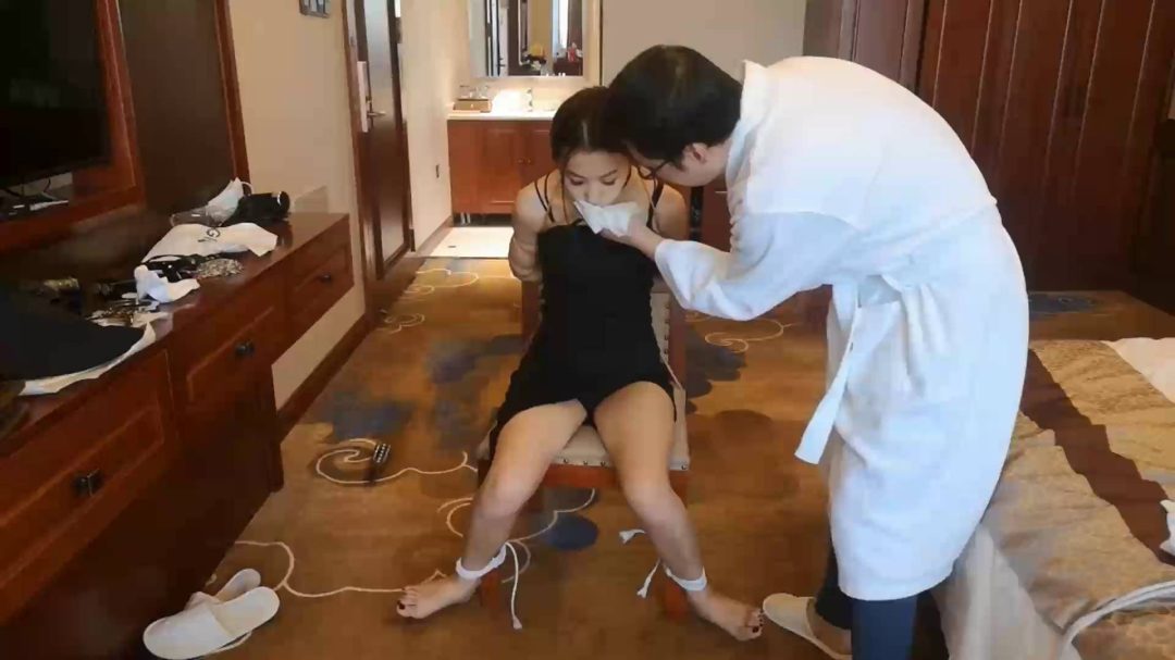 佩戴多种口球的流口水效果试验-1