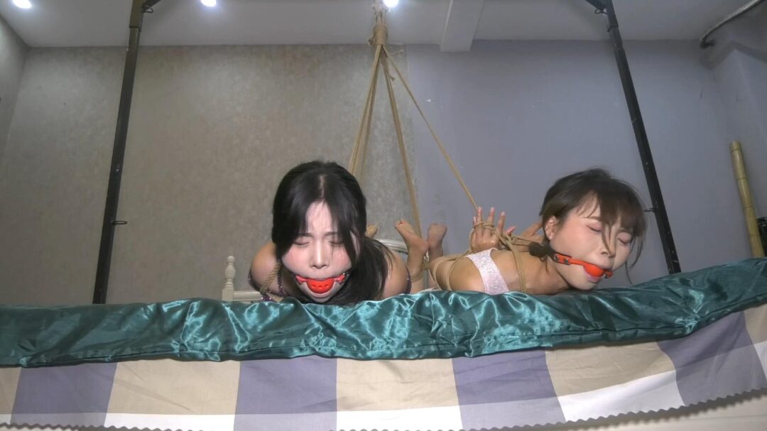双女M立柱对缚-5