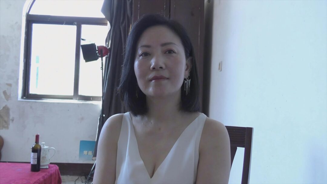 【老鬼定拍】胭脂扣《谢纾闷热堵嘴炼狱上》【知性熟女/灰丝蓝高跟/自己原味丝袜堵嘴/汗湿/口球/强迫运动/放置】-2