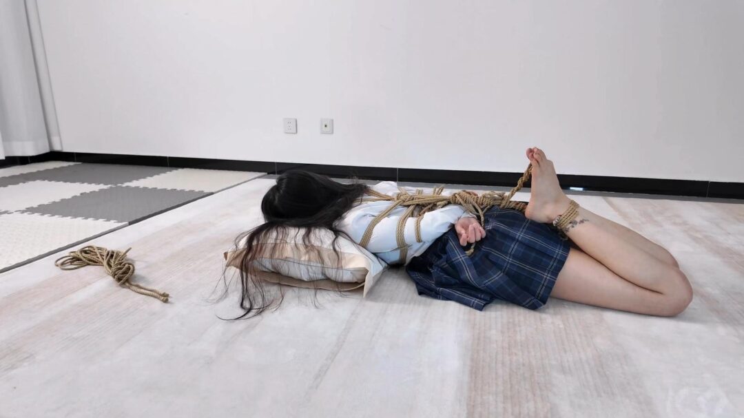 二仙桥定拍作品 模特鱼丸jk捆绑-2