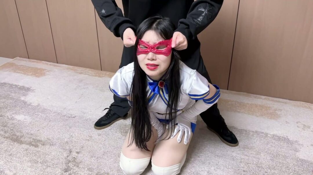 魔法女战士冯迪妮虚弱战败被脱战衣-16