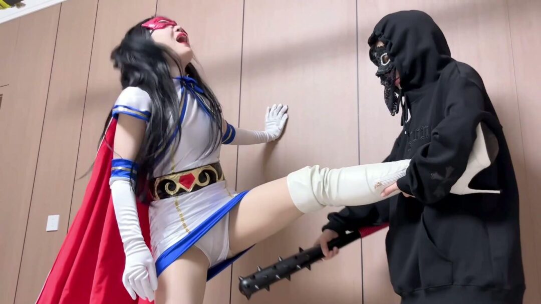 魔法女战士冯迪妮虚弱战败被脱战衣-11