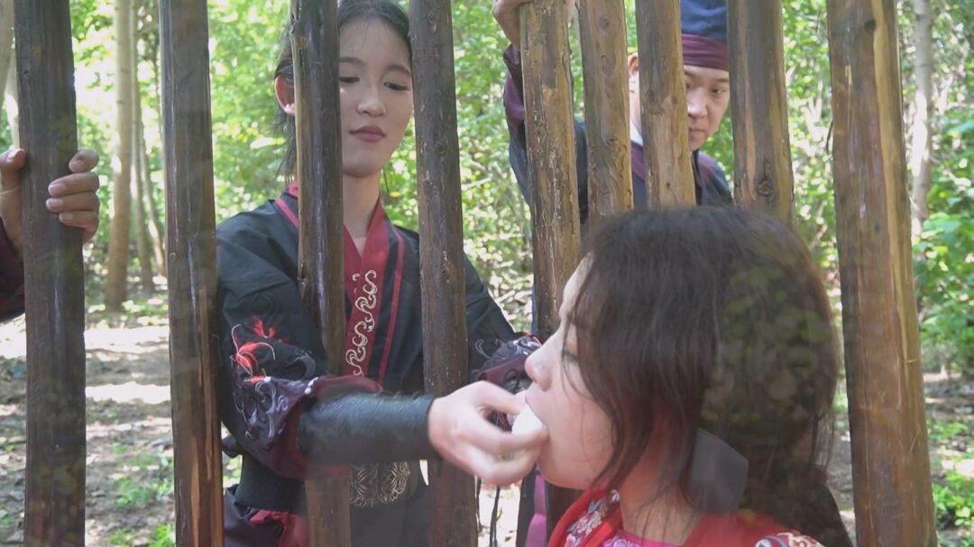 一绳有你定制《女神捕之白莲教》第一集-5