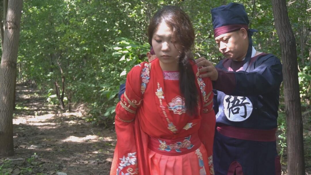 一绳有你定制《女神捕之白莲教》第一集-3