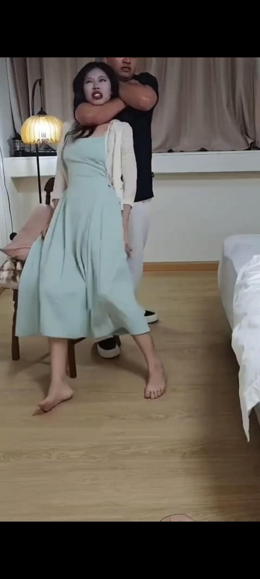 约玩大学生美少女，一分钟-5