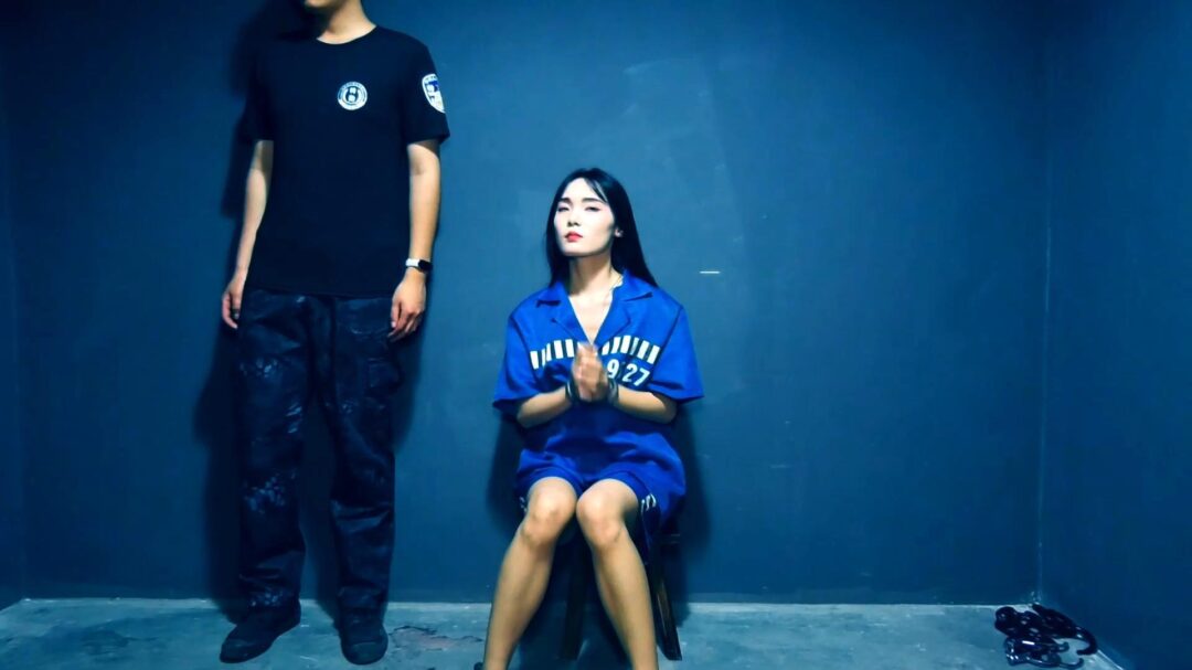 定拍转公映《深渊姐妹花》下集 判决以后妹妹谢雨雯被执行死刑姐姐谢雨欣在监狱劳动服刑改造-5