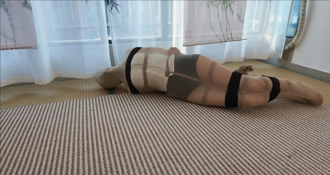 【一丝布狗】挣脱挑战，原味堵嘴＋丝袜全包-6