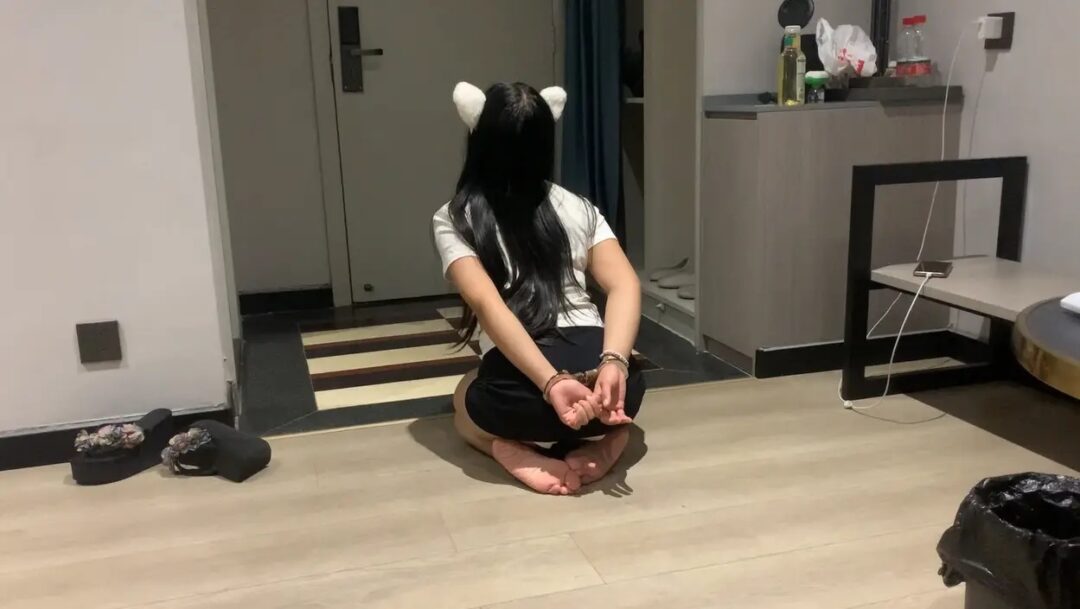 小果第一次见她的主人-3