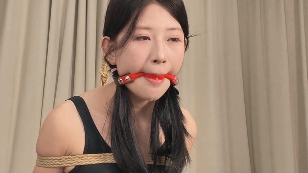 【定拍】【花花】舞蹈服黑丝半吊缚，口球堵嘴特写-5