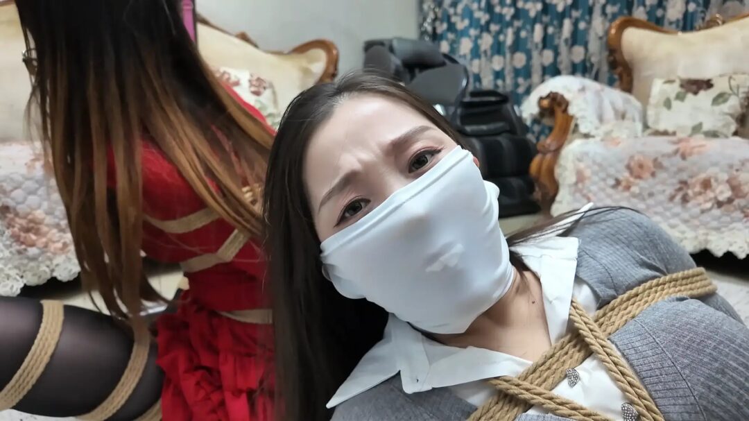 《彩虹与黑猫·新美人捕获主播篇》【红裙黑丝】【灰丝风韵】【直播展示】【游戏比拼】-14
