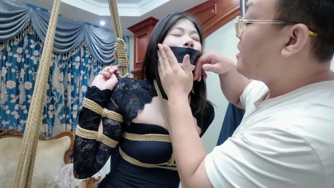 《缚美记·欢迎来到①⑧号车模婧伊的直播间》【经典黑丝】【可怜求饶】【清纯玉女】【长腿诱惑】-1