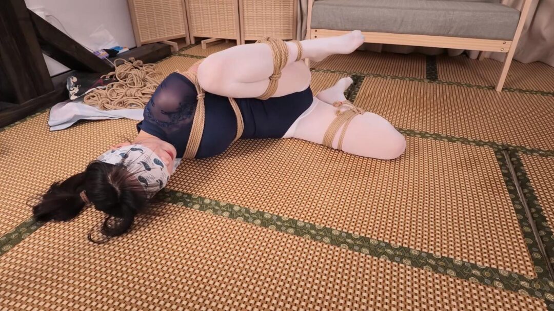 【嗷嗷】舞蹈服后手缚加折腿缚蒙眼挣扎-2