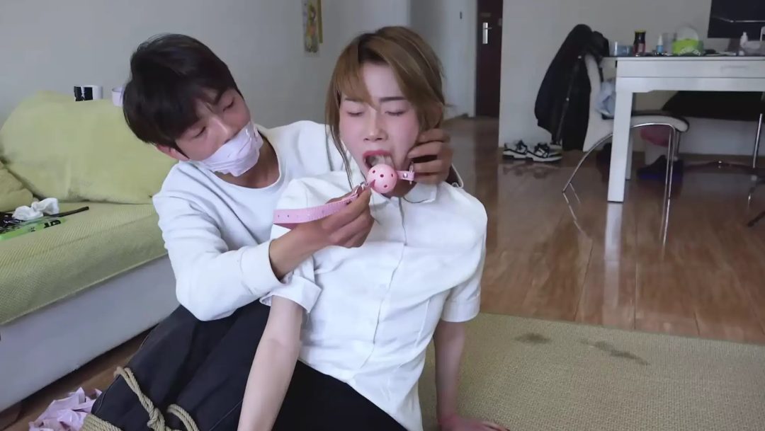 男女双人逃脱-原味、丝袜堵嘴-8 男女双人逃脱-原味、丝袜堵嘴-8