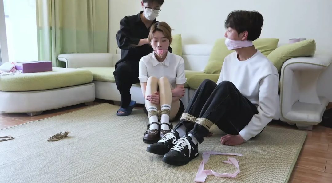 男女双人逃脱-原味、丝袜堵嘴-6