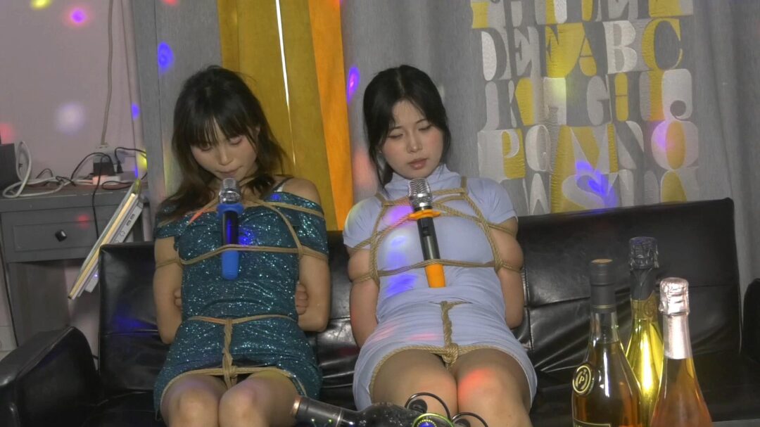 双女M绑着也不耽误唱歌-4