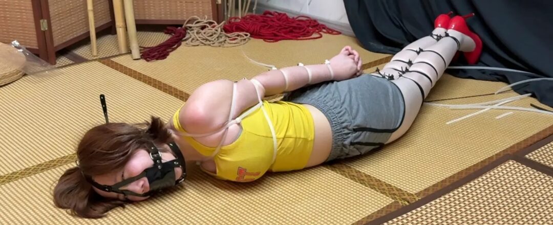 扎带欧式紧缚水嫩舞蹈生-2