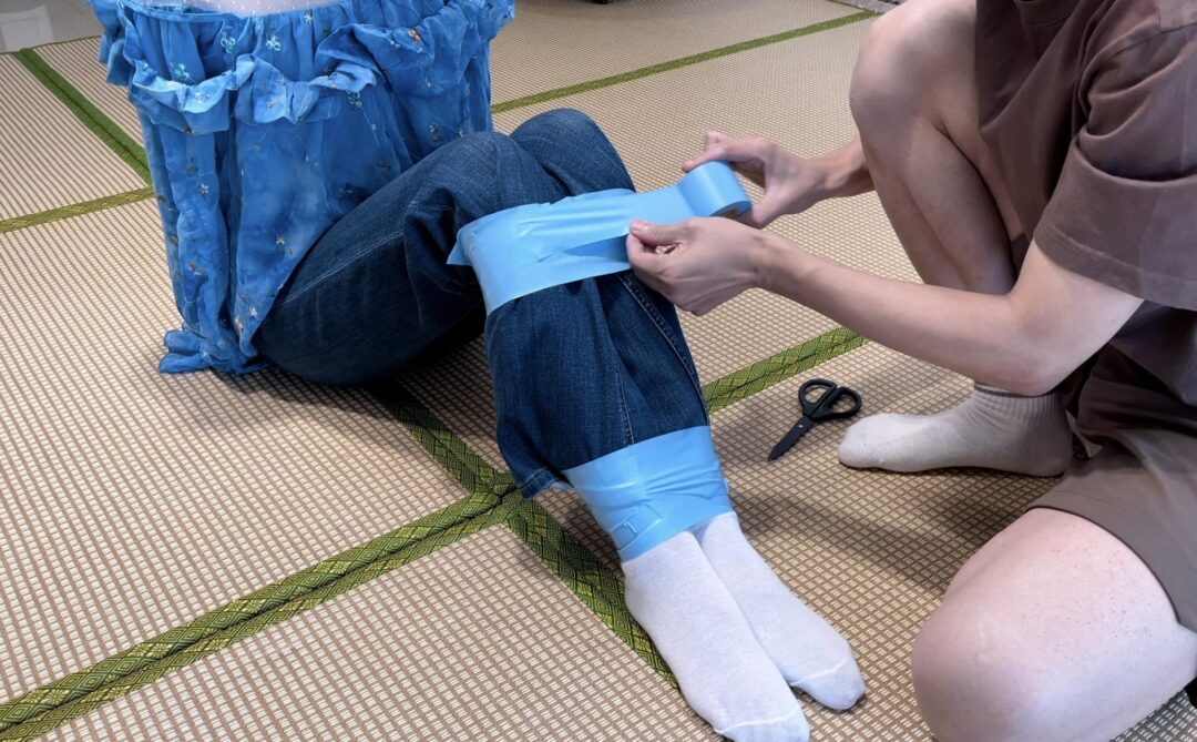 【缚艺录】【小伟】蓝黄色胶带的捆绑与封嘴-2